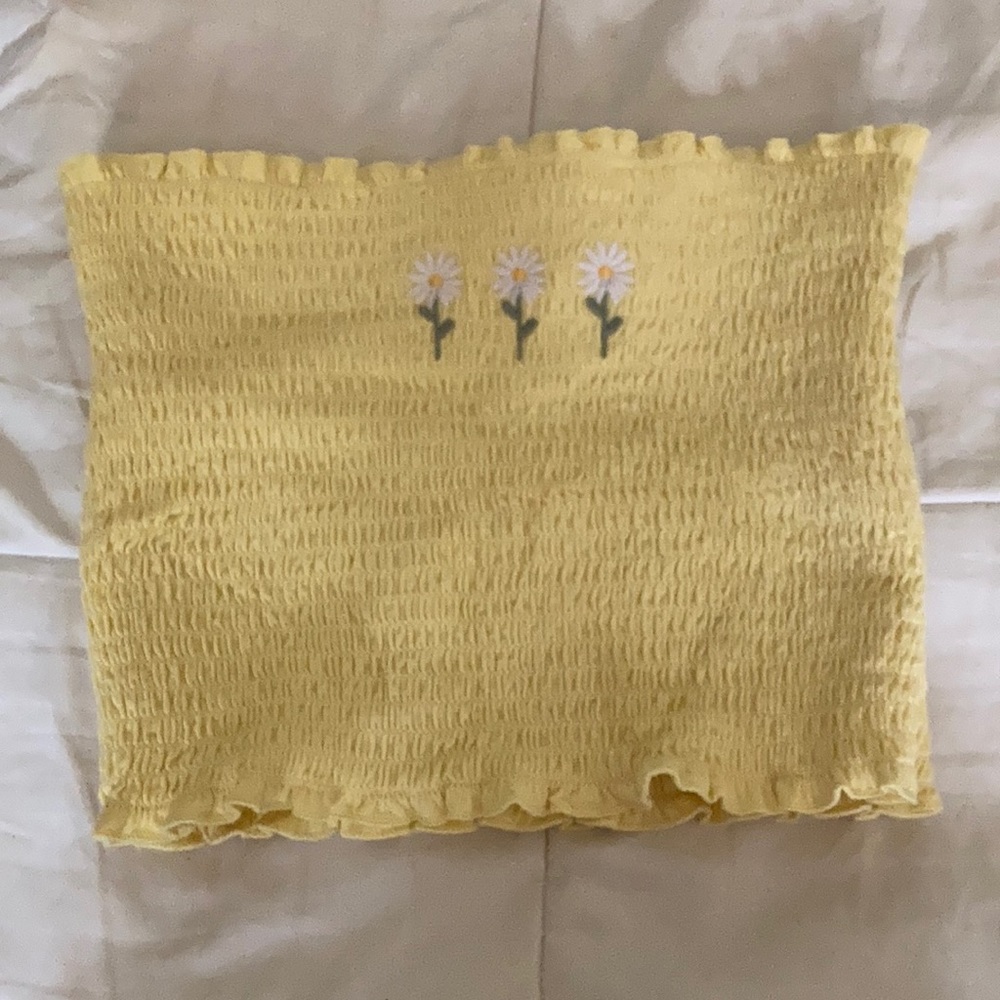 Yellow hollister reversible smocked tube top.